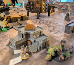The Reaver smokes the last Warhound.